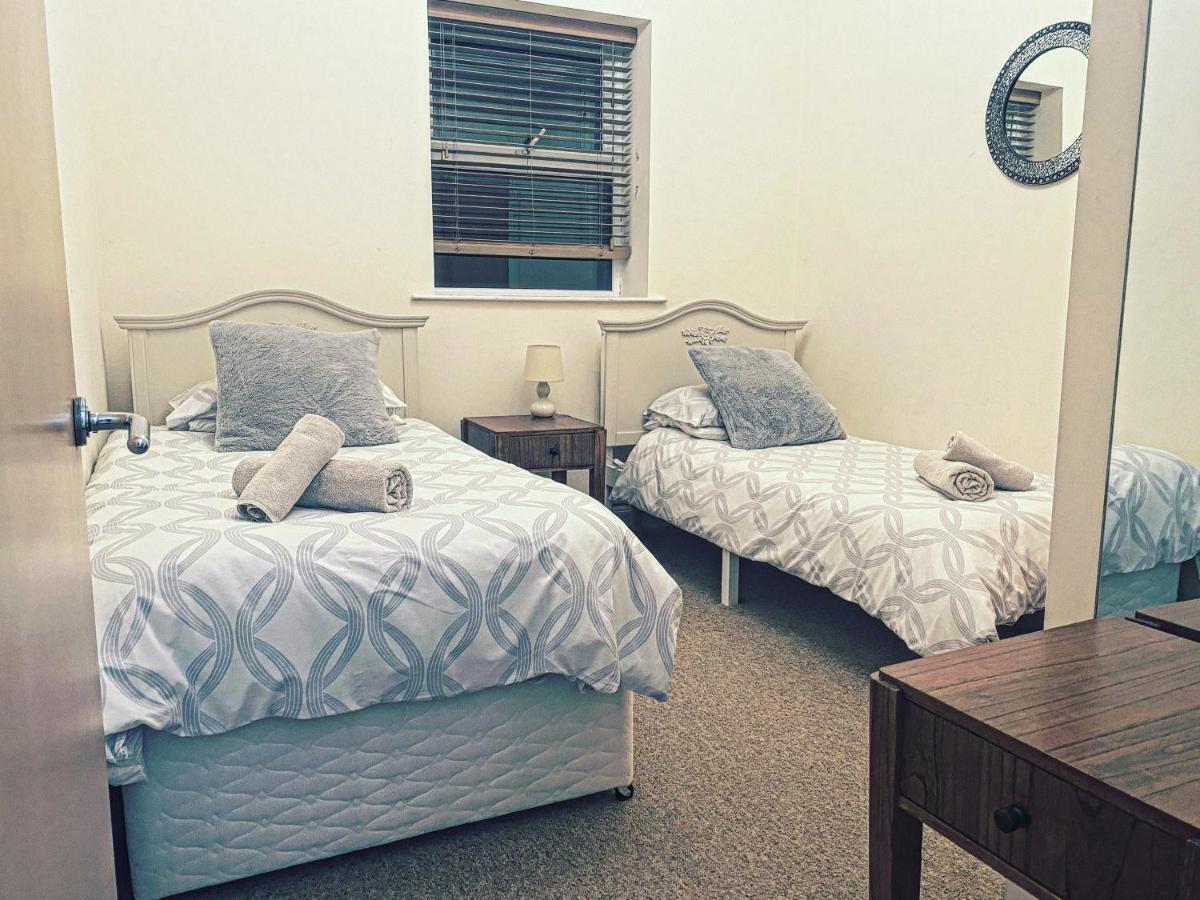 בורנמות' Luxury 2 Beds Apartment By The Sea מראה חיצוני תמונה